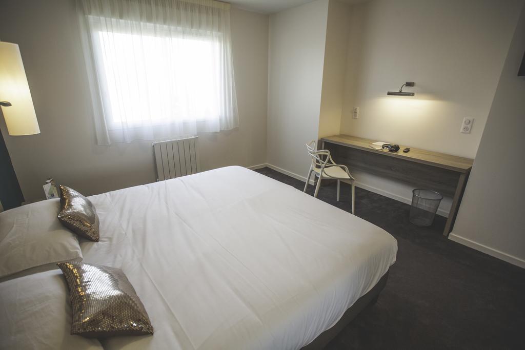 Hotel Karene Saint-Paul-les-Romans Ngoại thất bức ảnh